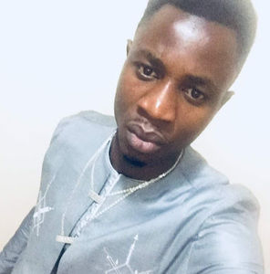 Meet your Posher, Baye